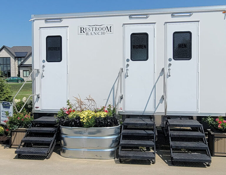 3 stall luxury restroom trailer rental